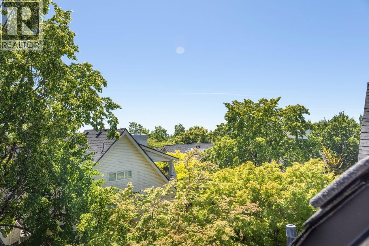 7317 MAGNOLIA TERRACE, Burnaby