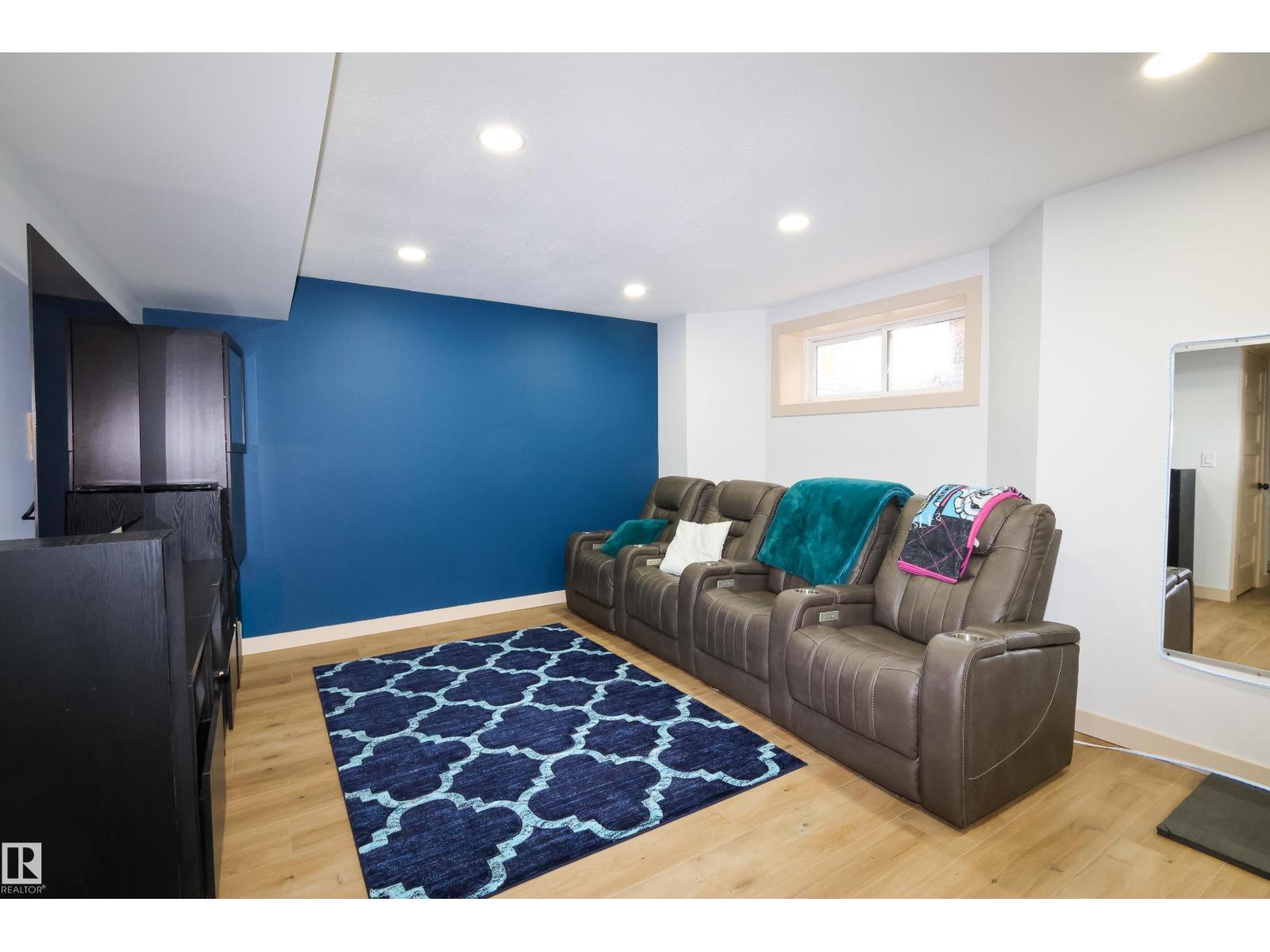 9720 102 AV — photo 20