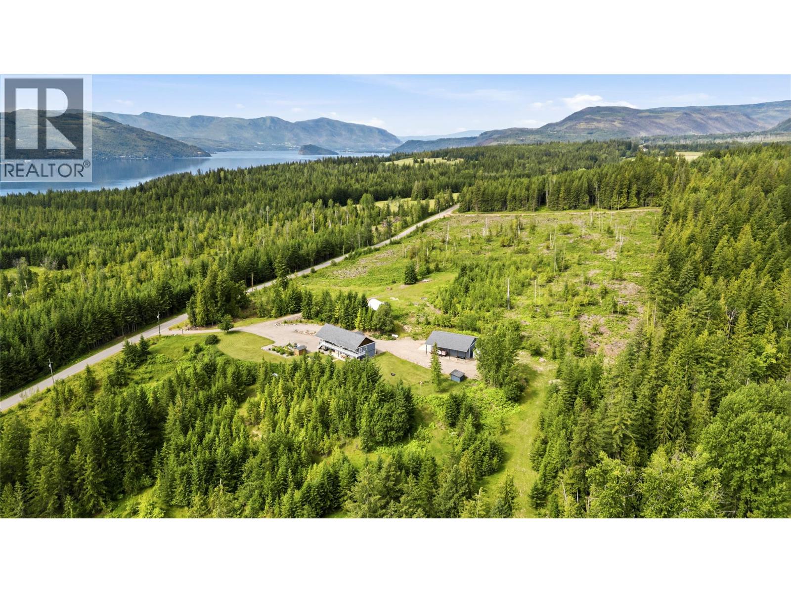 6137 Line 17 Road - Image 52
