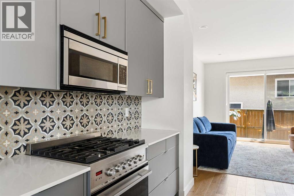 5406 21 Street SW - 10