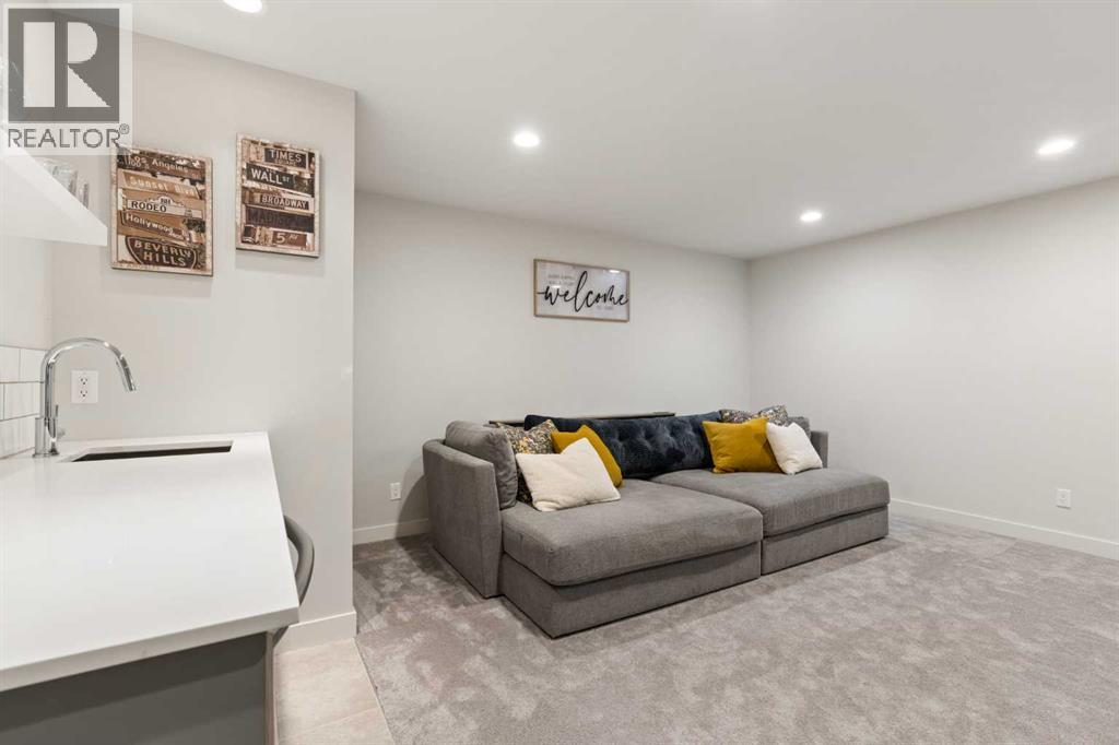 5406 21 Street SW - 36