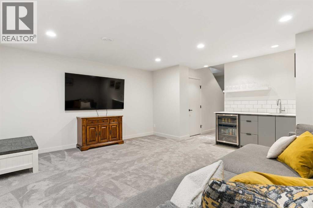 5406 21 Street SW - 39