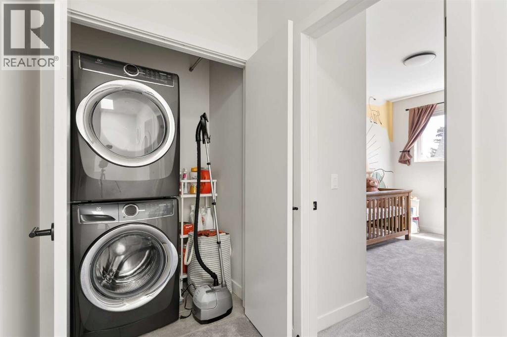 5406 21 Street SW - 31