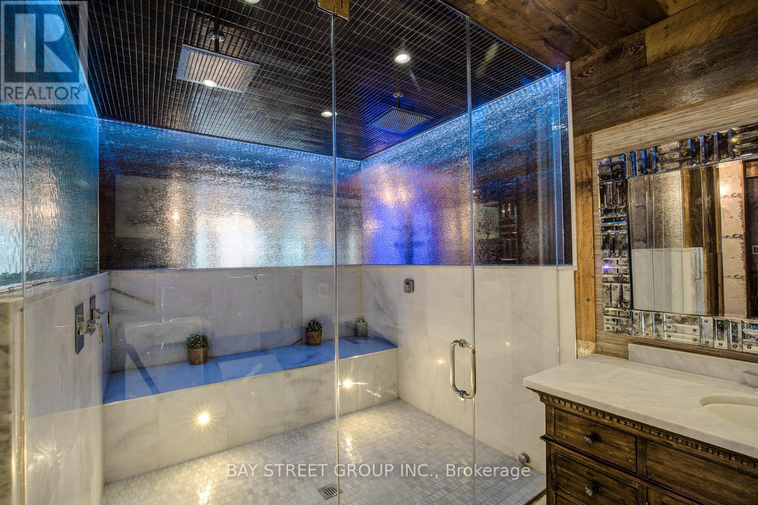 #301 68 YORKVILLE AVENUE - 13