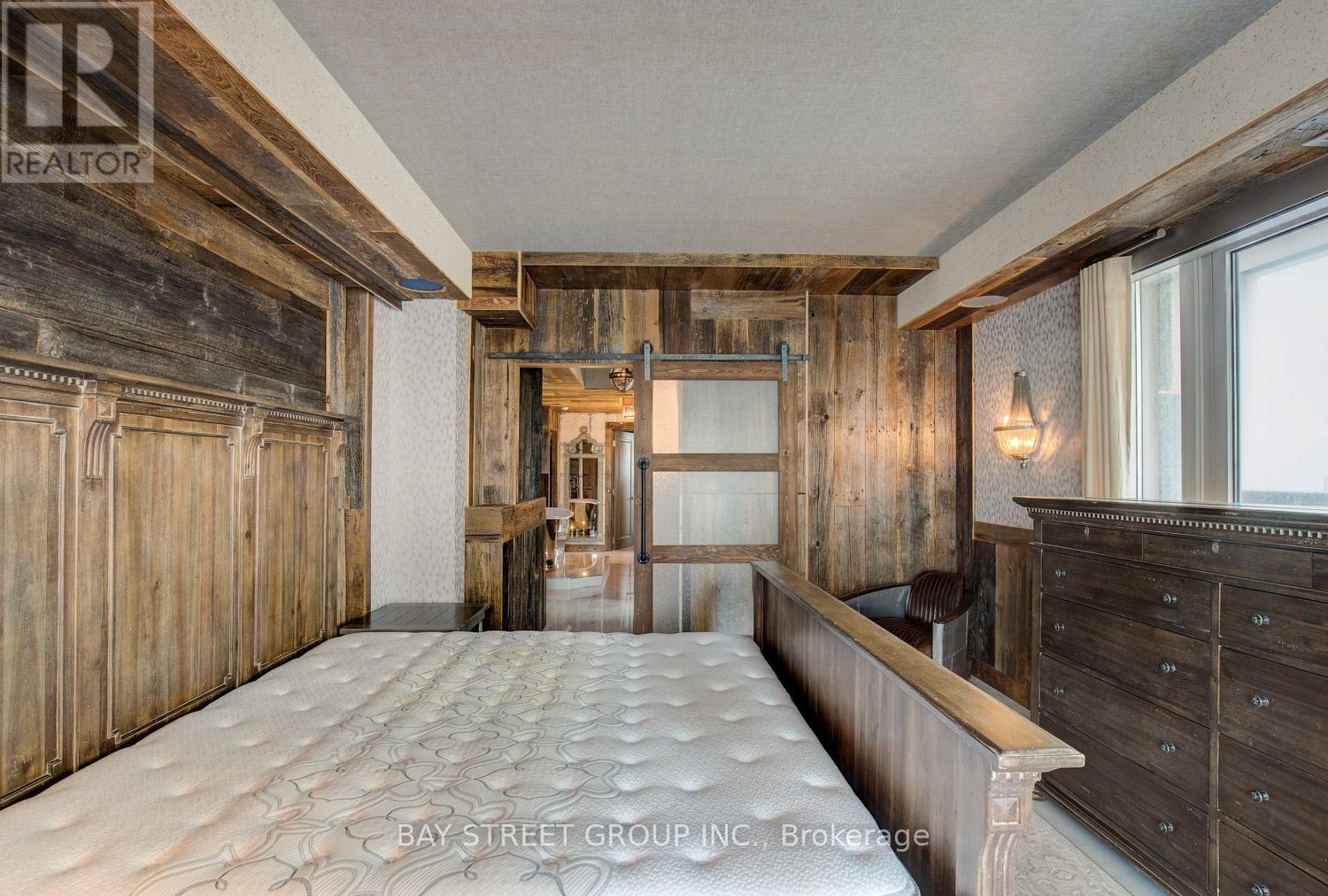 #301 68 YORKVILLE AVENUE - 16