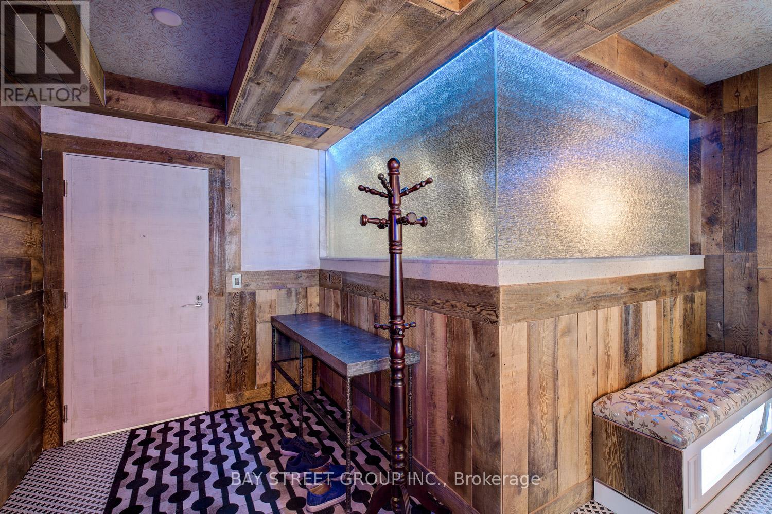 #301 68 YORKVILLE AVENUE - 18
