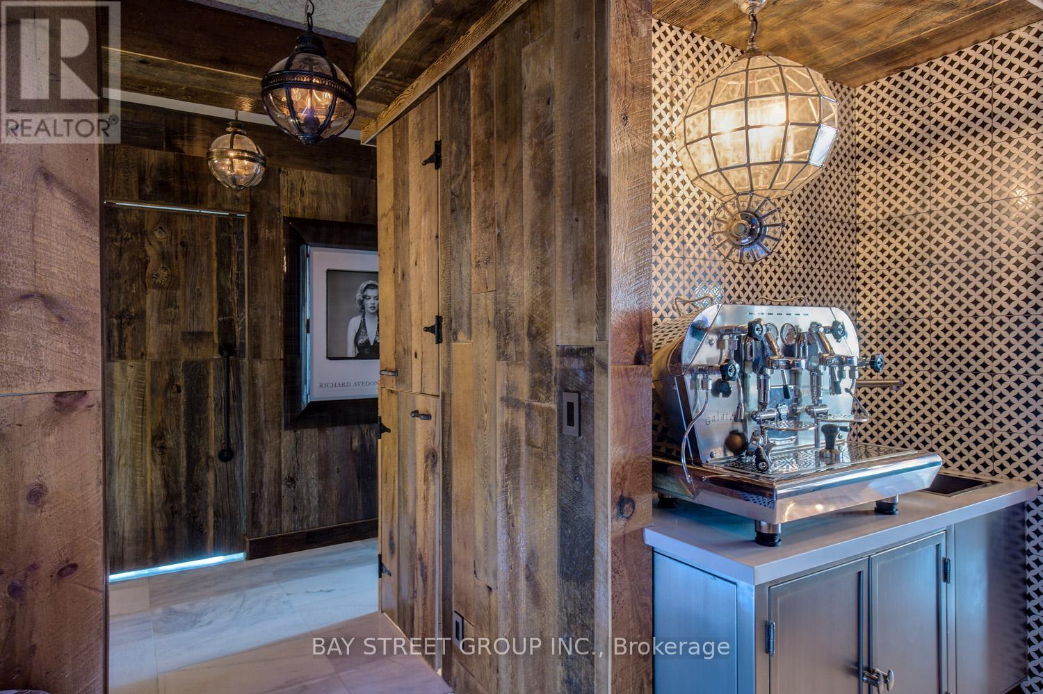 #301 68 YORKVILLE AVENUE - 19