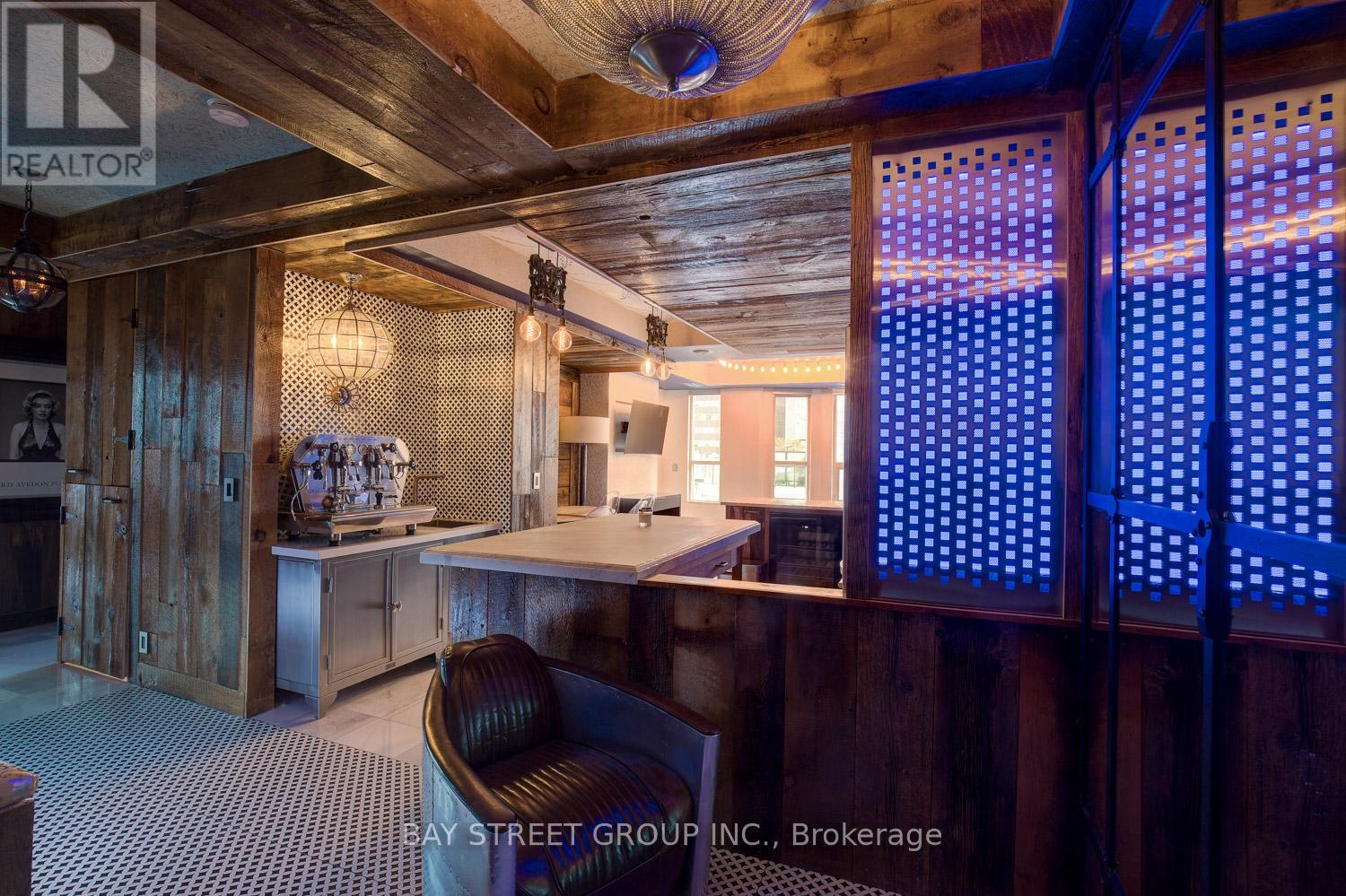 #301 68 YORKVILLE AVENUE - 5