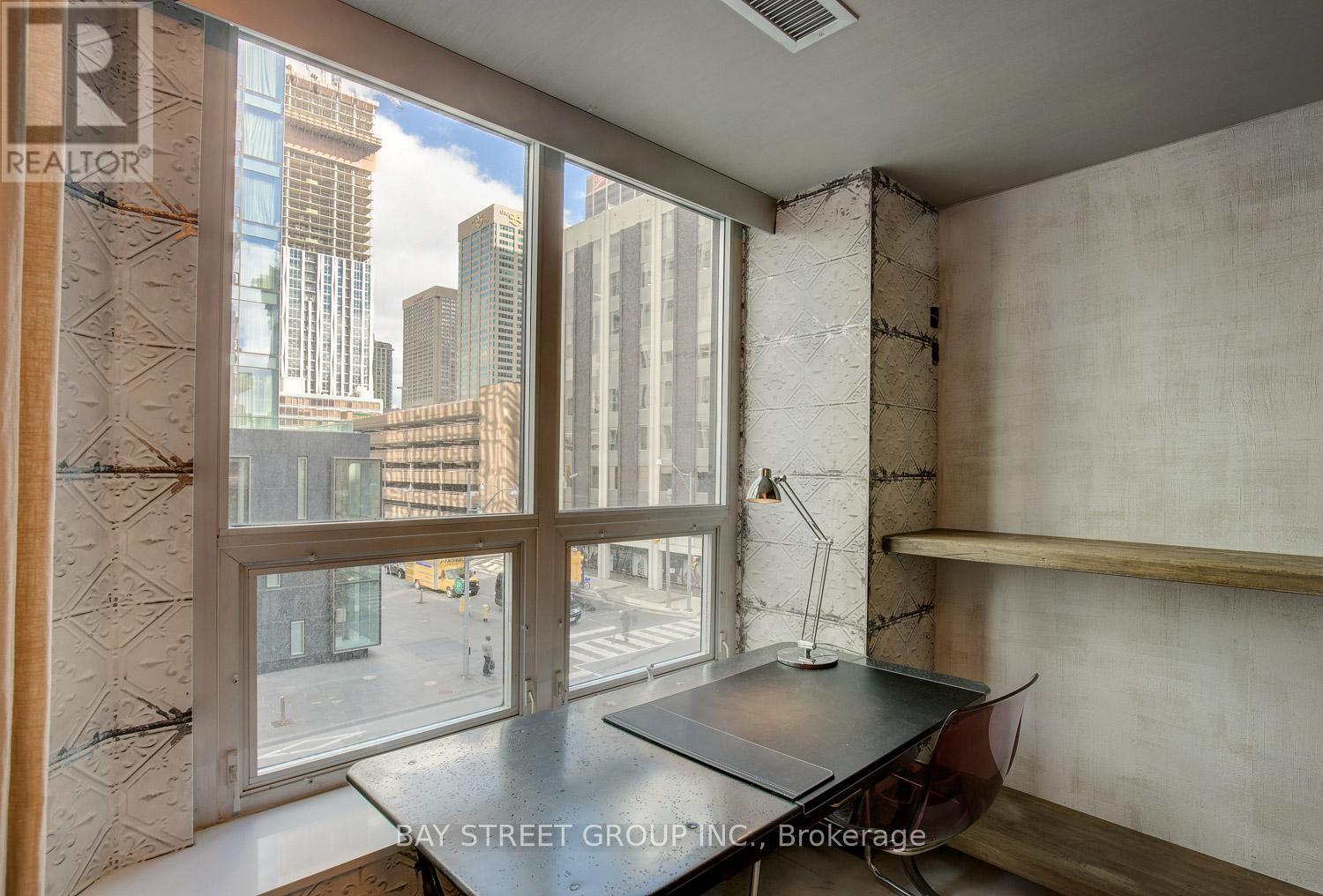 #301 68 YORKVILLE AVENUE - 9