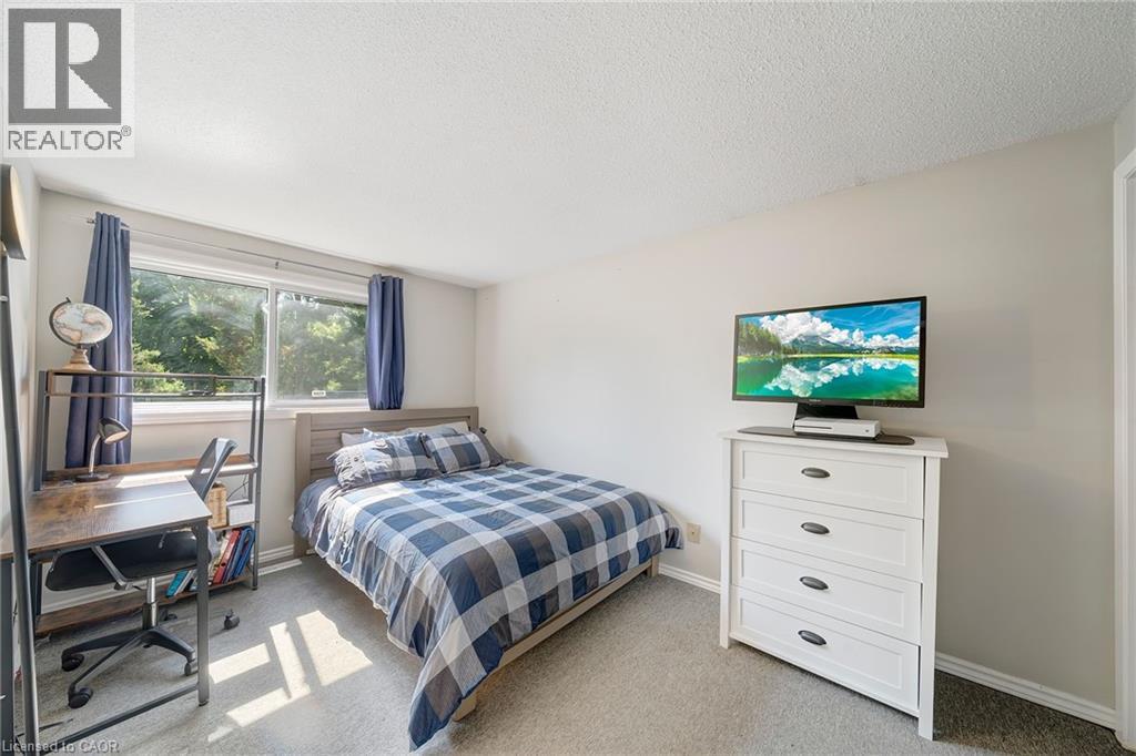 23 BISMARK Drive - 16