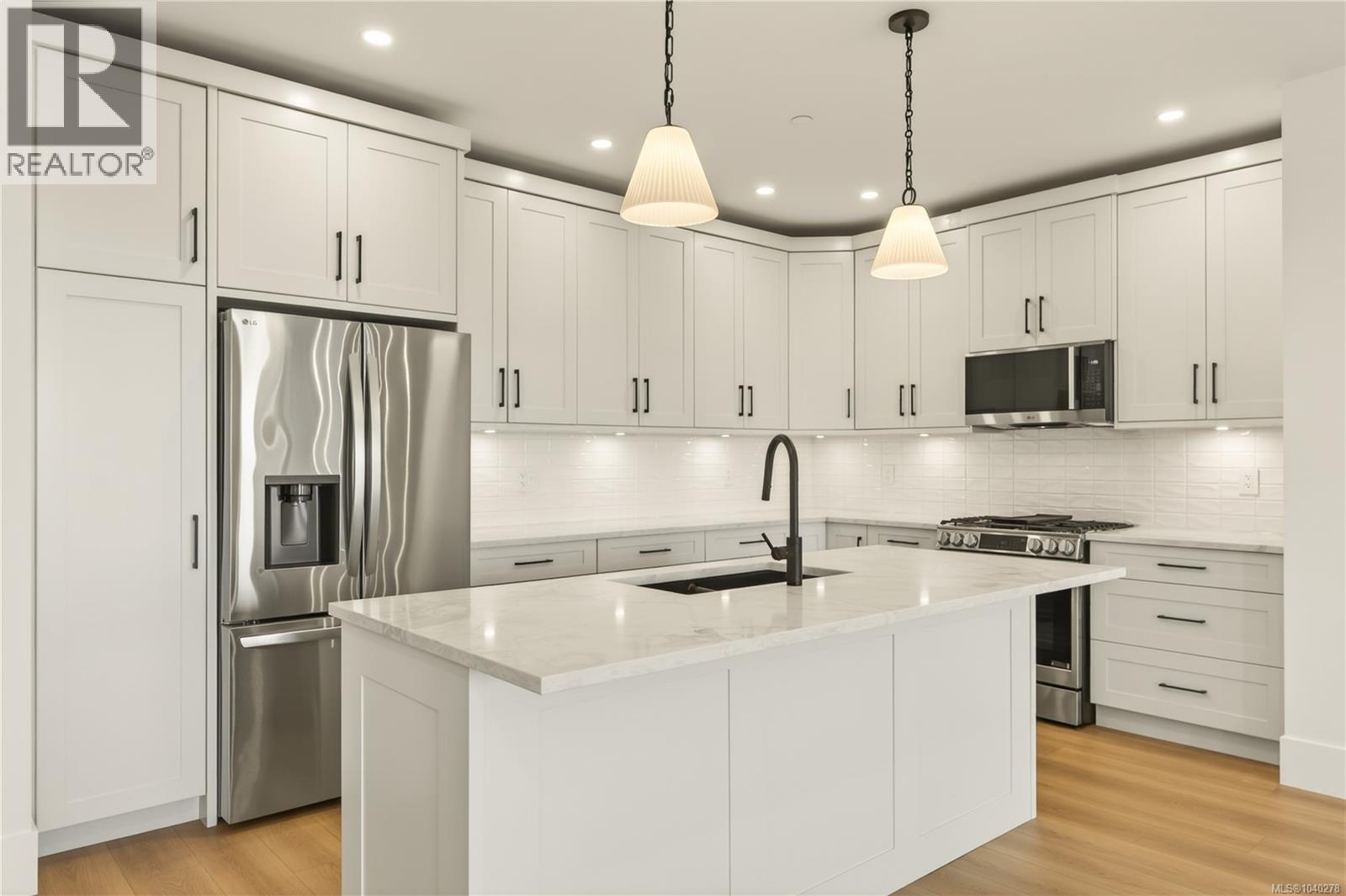 #102 2302 Arbot Rd - 15