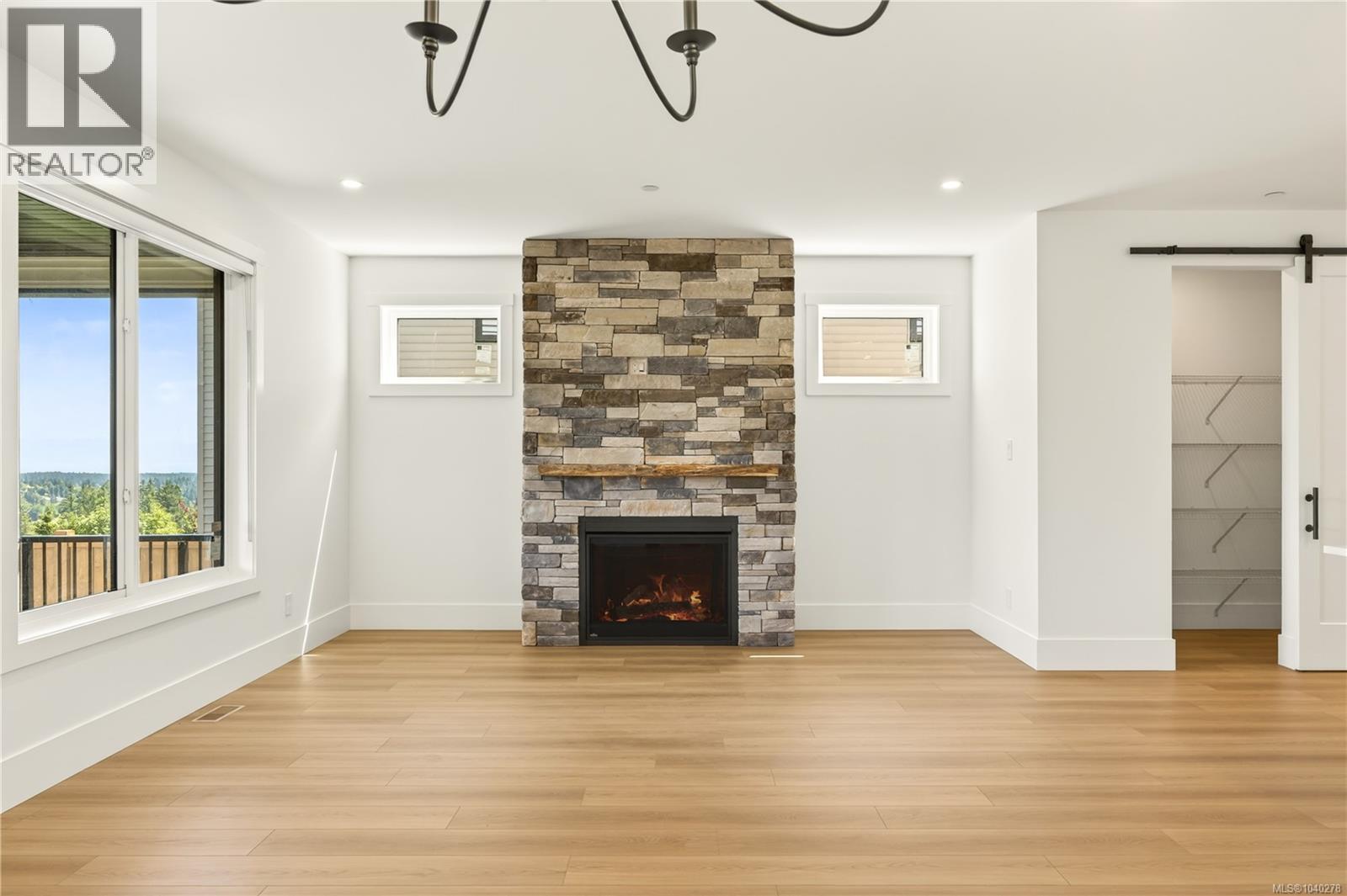 #102 2302 Arbot Rd - 20
