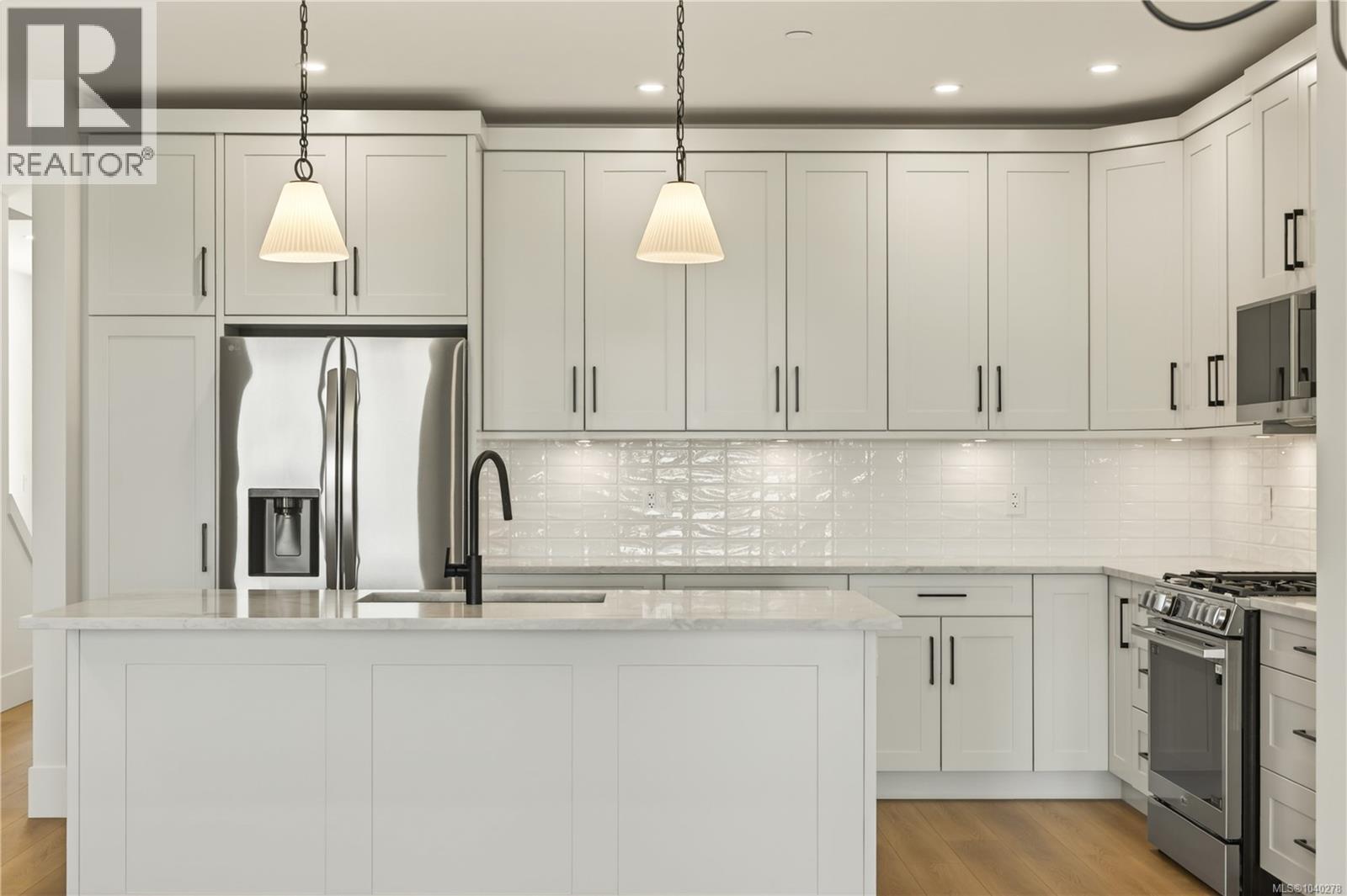 #102 2302 Arbot Rd - 29