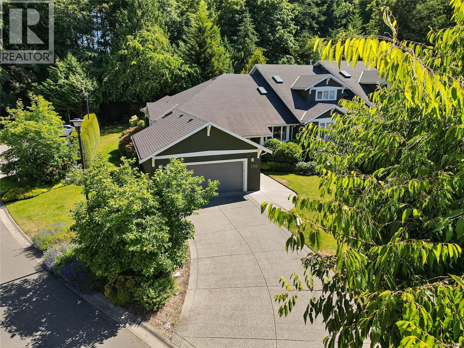 770 Hill Rise Lane, Saanich
