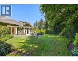 770 Hill Rise Lane, Saanich, BC V8Y3K2 Photo 57