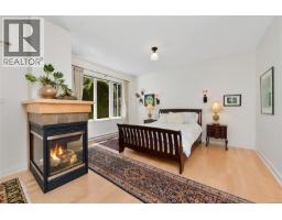 770 Hill Rise Lane, Saanich, BC V8Y3K2 Photo 30