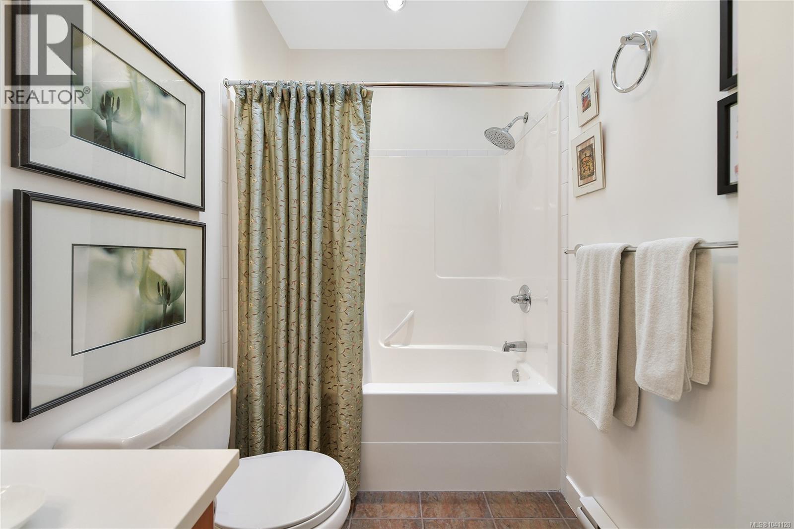  770 Hill Rise Lane, Saanich