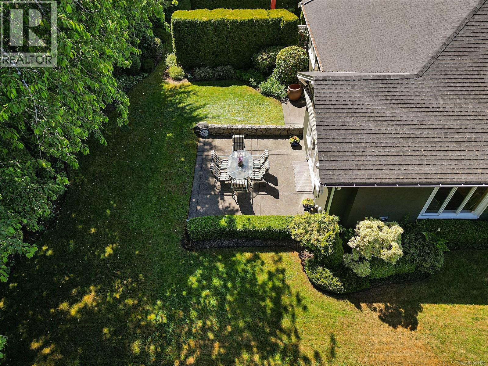  770 Hill Rise Lane, Saanich
