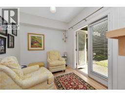 770 Hill Rise Lane, Saanich, BC V8Y3K2 Photo 32