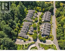 770 Hill Rise Lane, Saanich, BC V8Y3K2 Photo 77