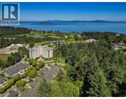 770 Hill Rise Lane, Saanich, BC V8Y3K2 Photo 80