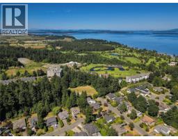 770 Hill Rise Lane, Saanich, BC V8Y3K2 Photo 75