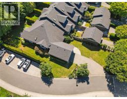 770 Hill Rise Lane, Saanich, BC V8Y3K2 Photo 82