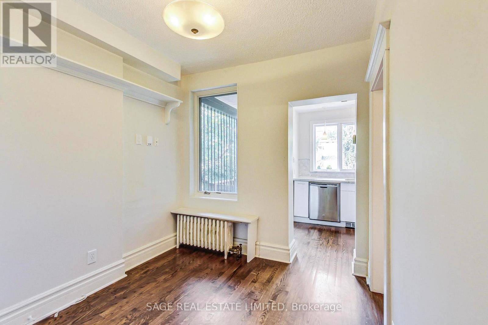 46 ALBERTA AVENUE - 13