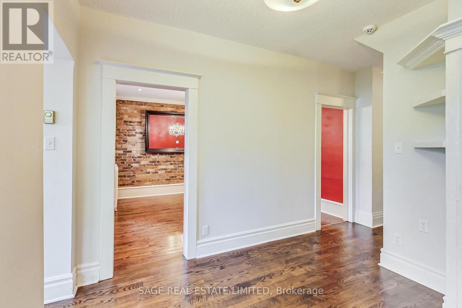 46 ALBERTA AVENUE - 14