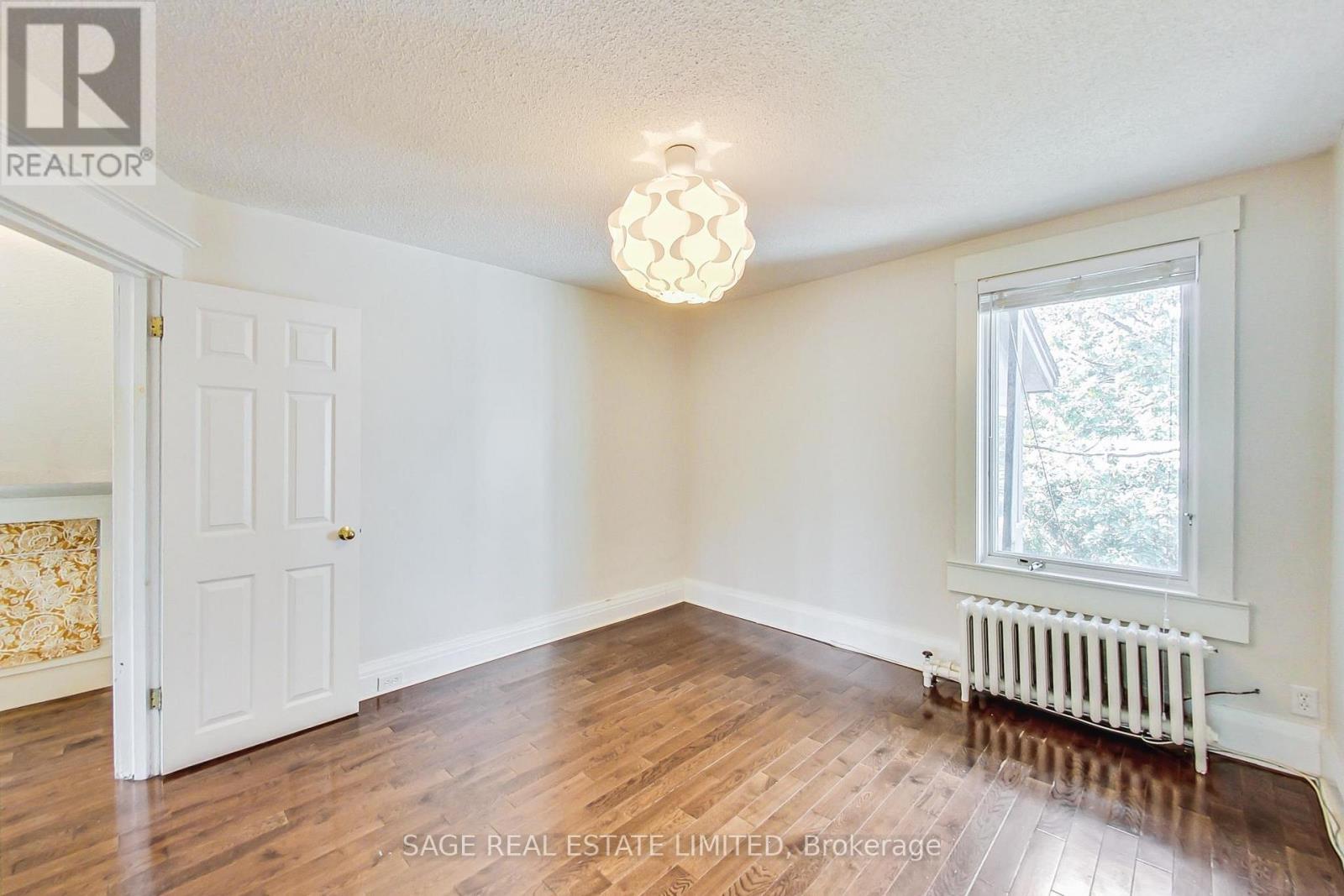 46 ALBERTA AVENUE - 15