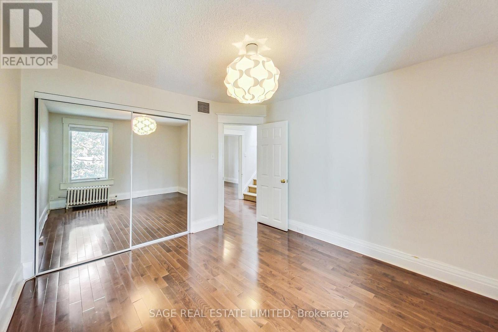 46 ALBERTA AVENUE - 16