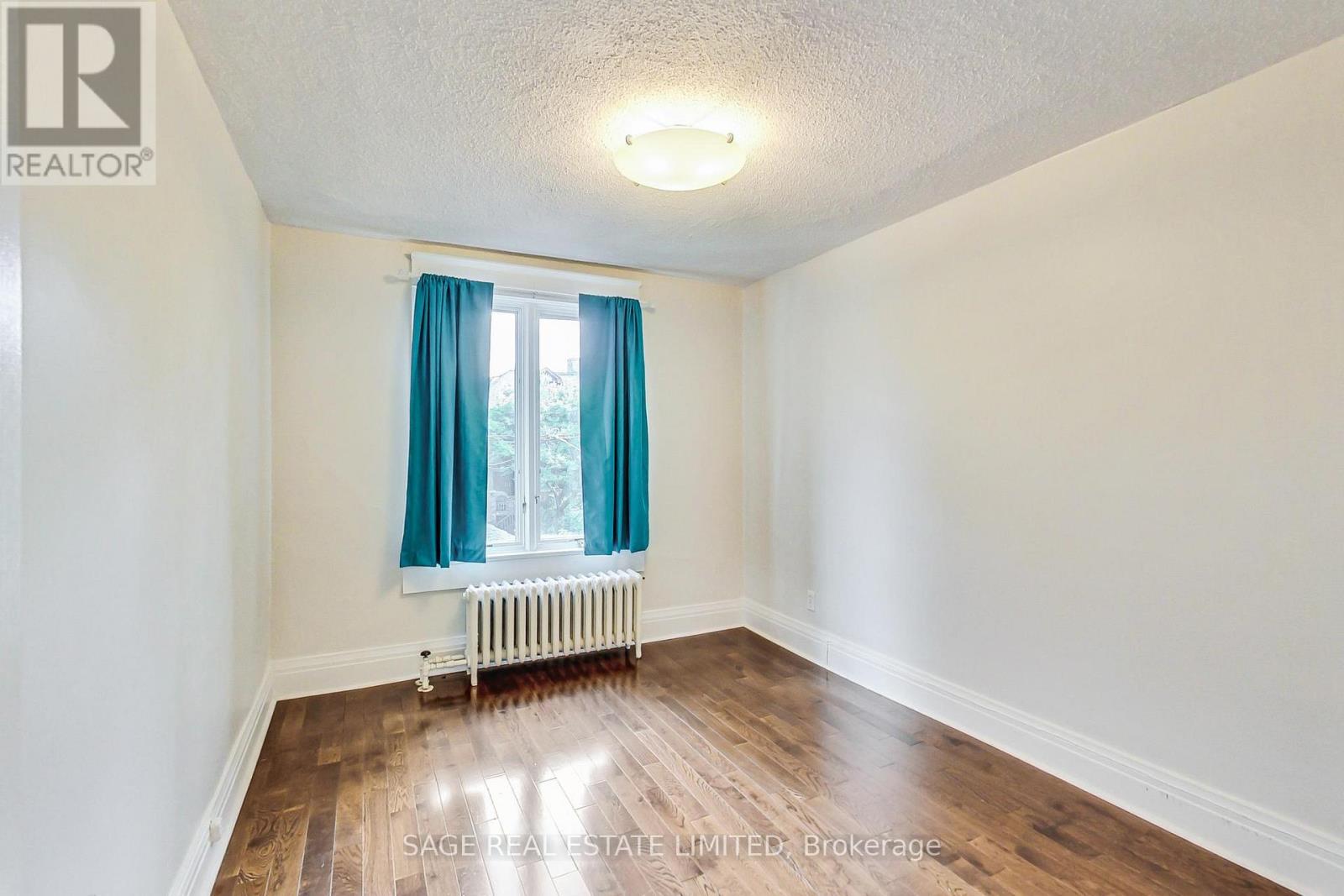 46 ALBERTA AVENUE - 17