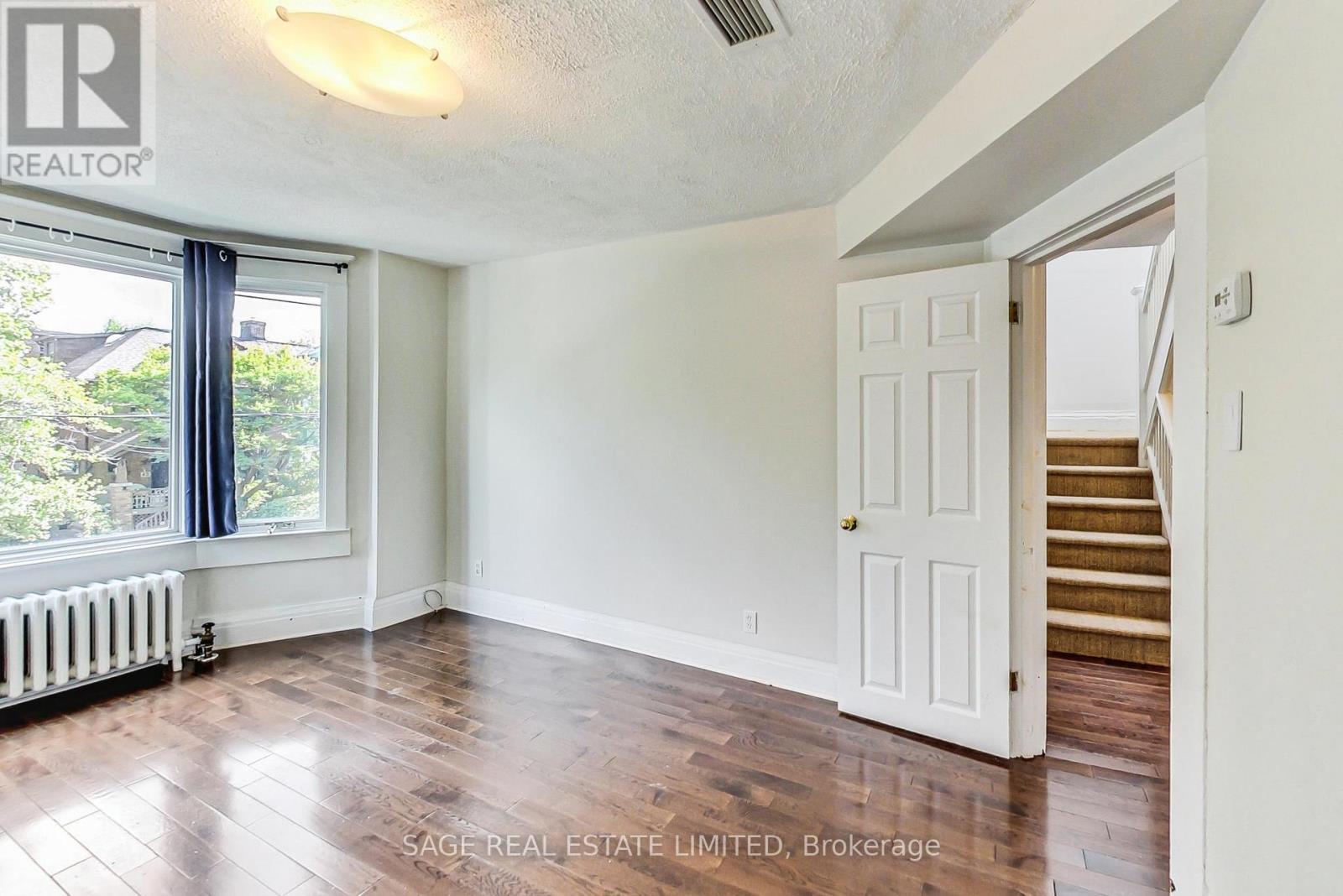 46 ALBERTA AVENUE - 21