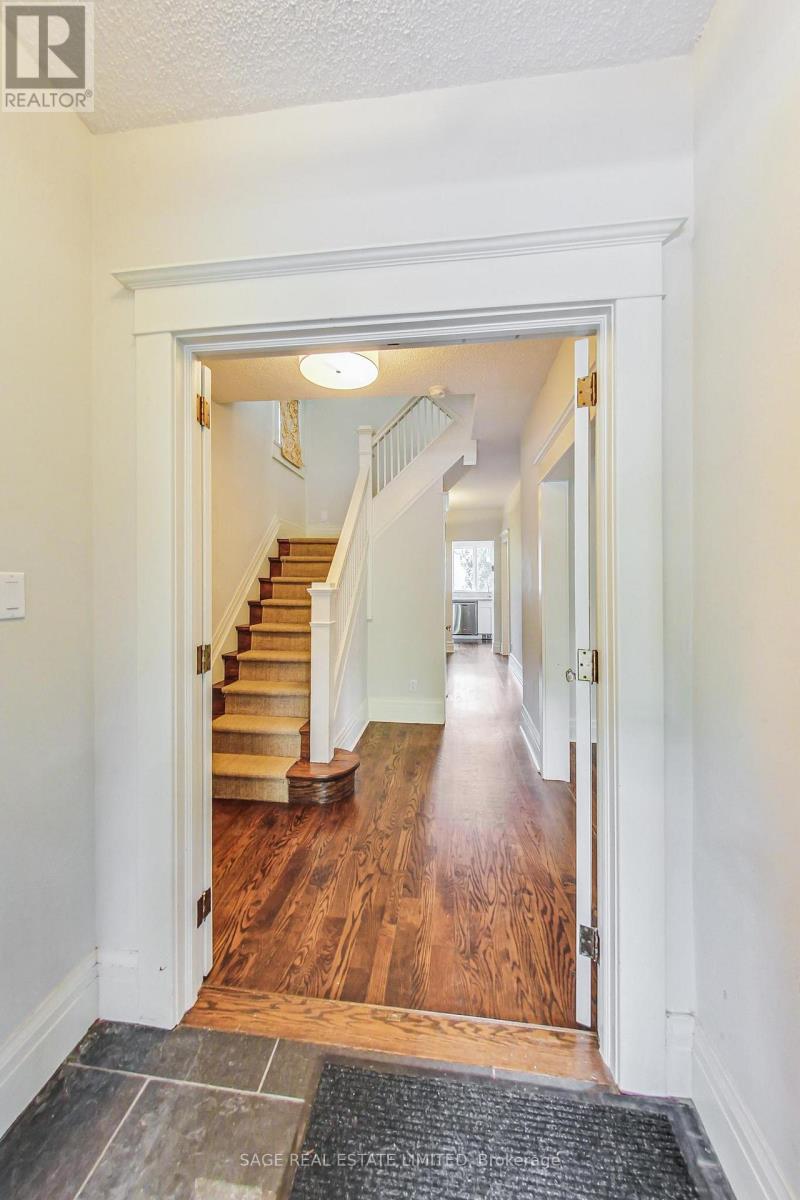 46 ALBERTA AVENUE - 3