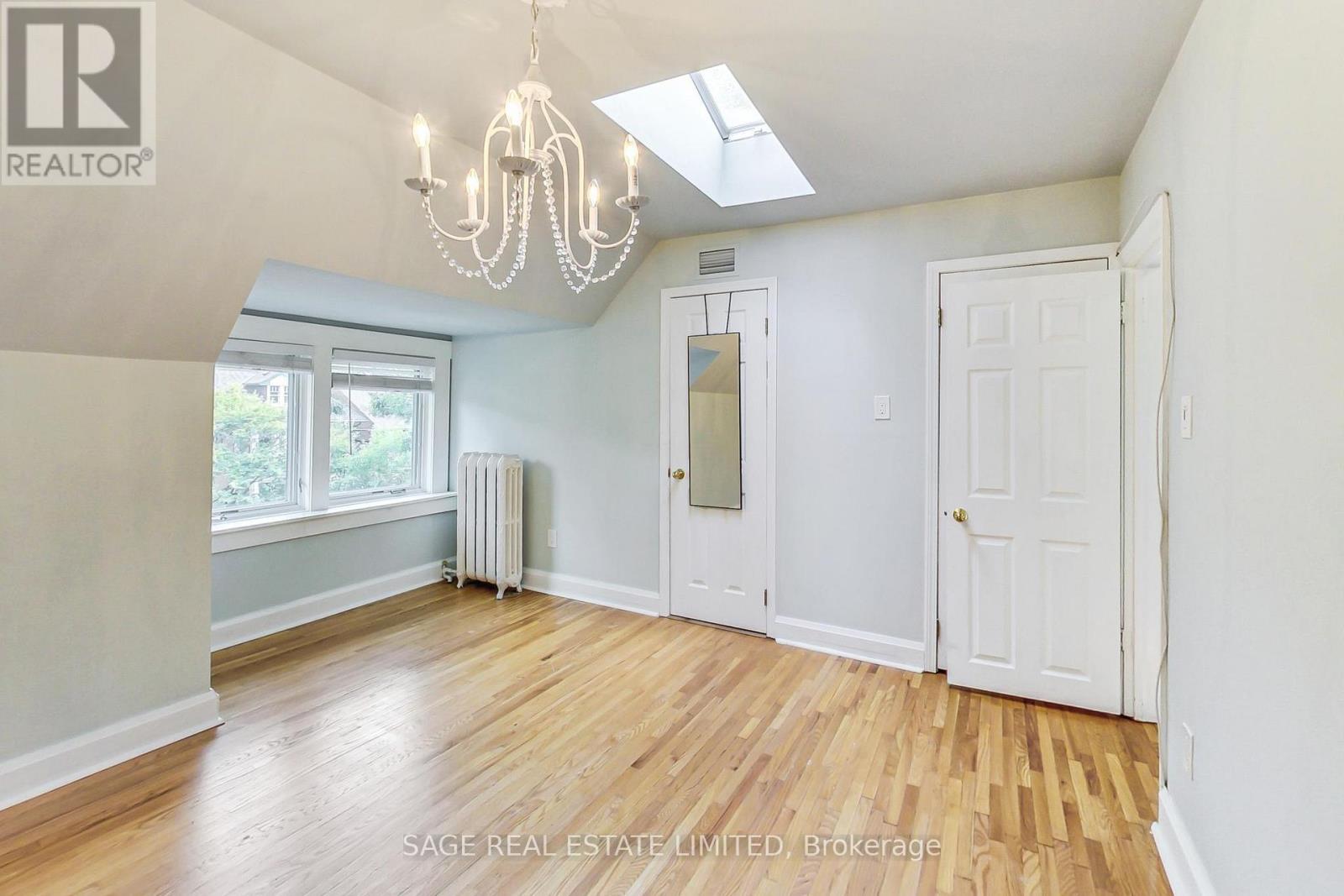46 ALBERTA AVENUE - 33