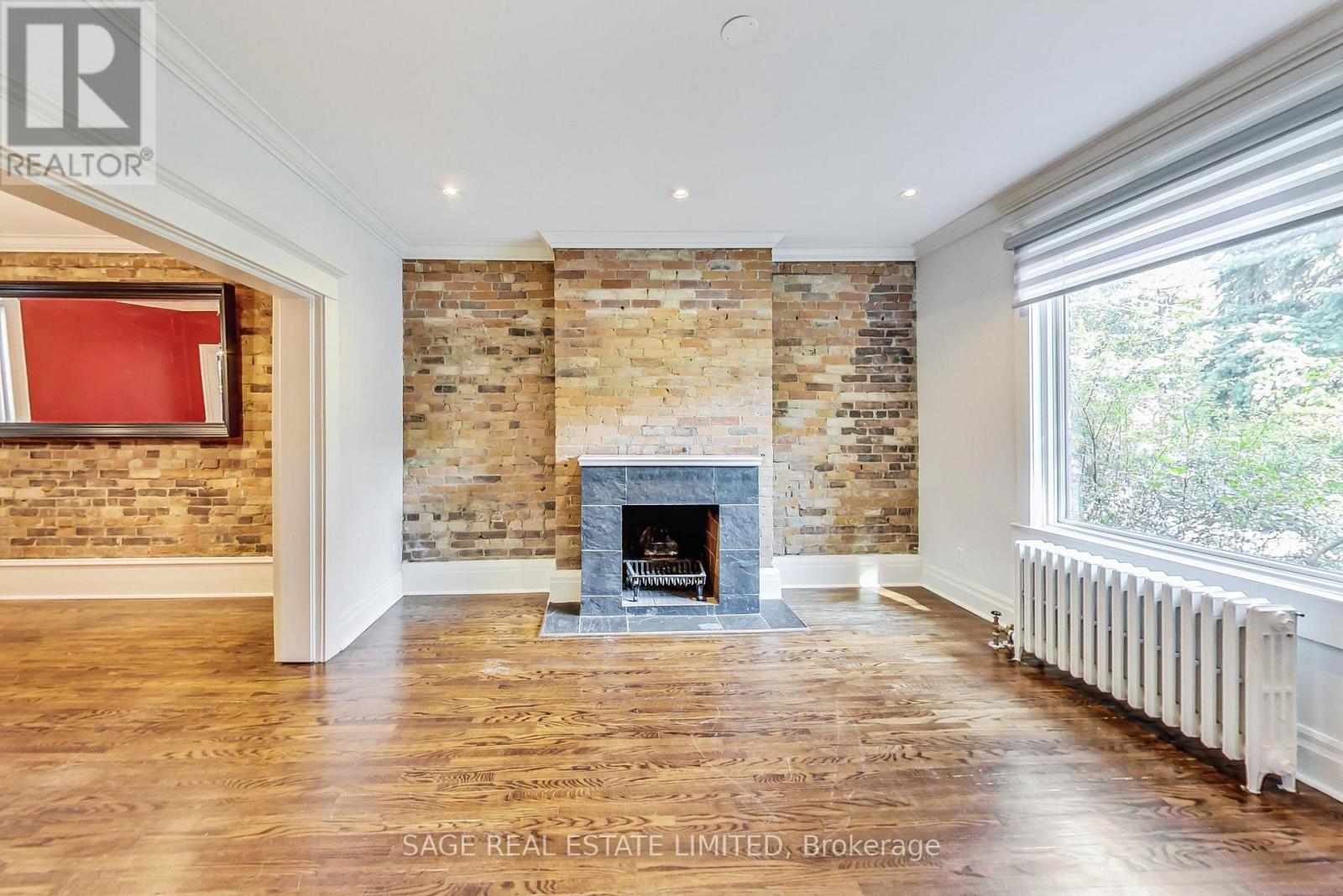 46 ALBERTA AVENUE - 4