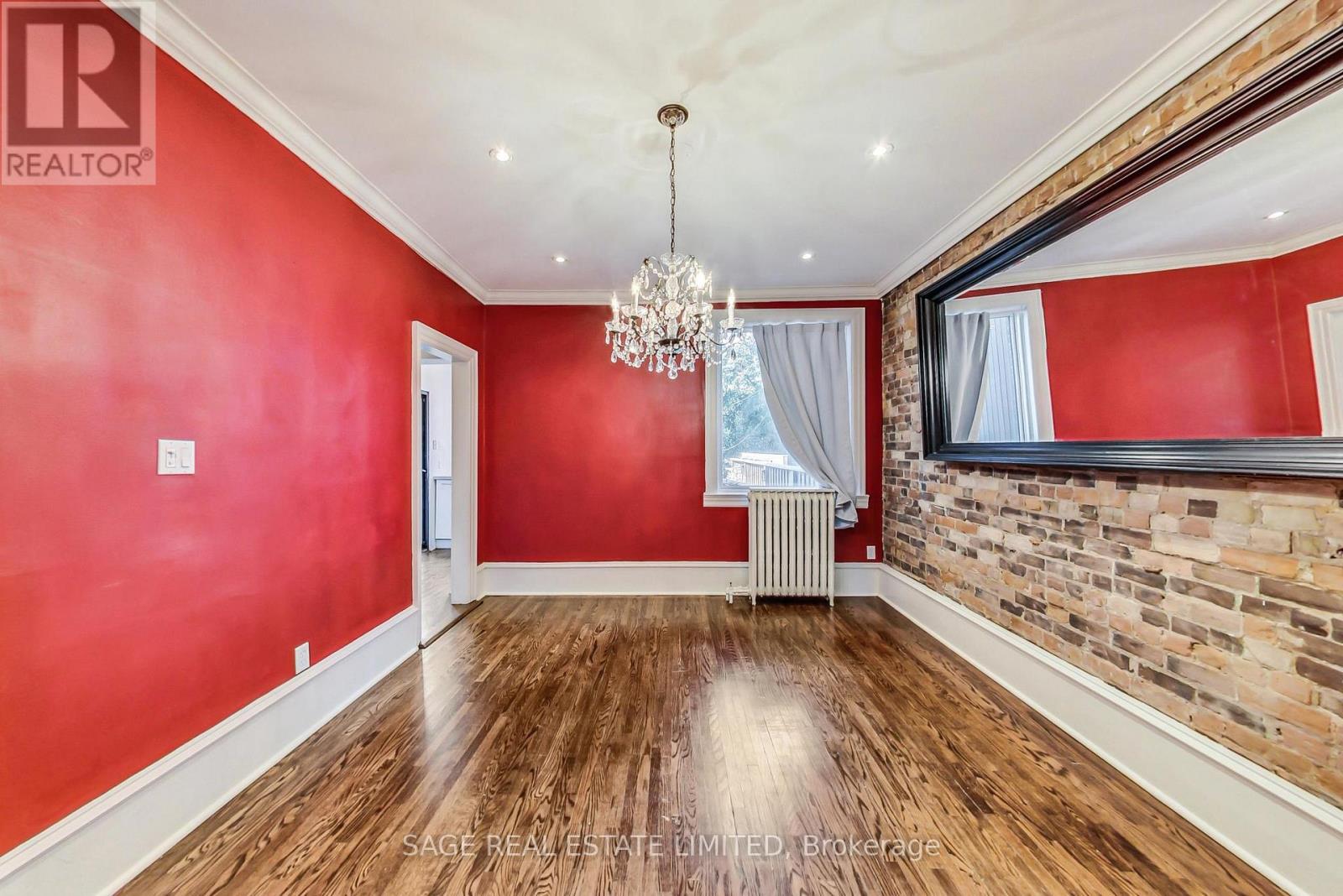 46 ALBERTA AVENUE - 7