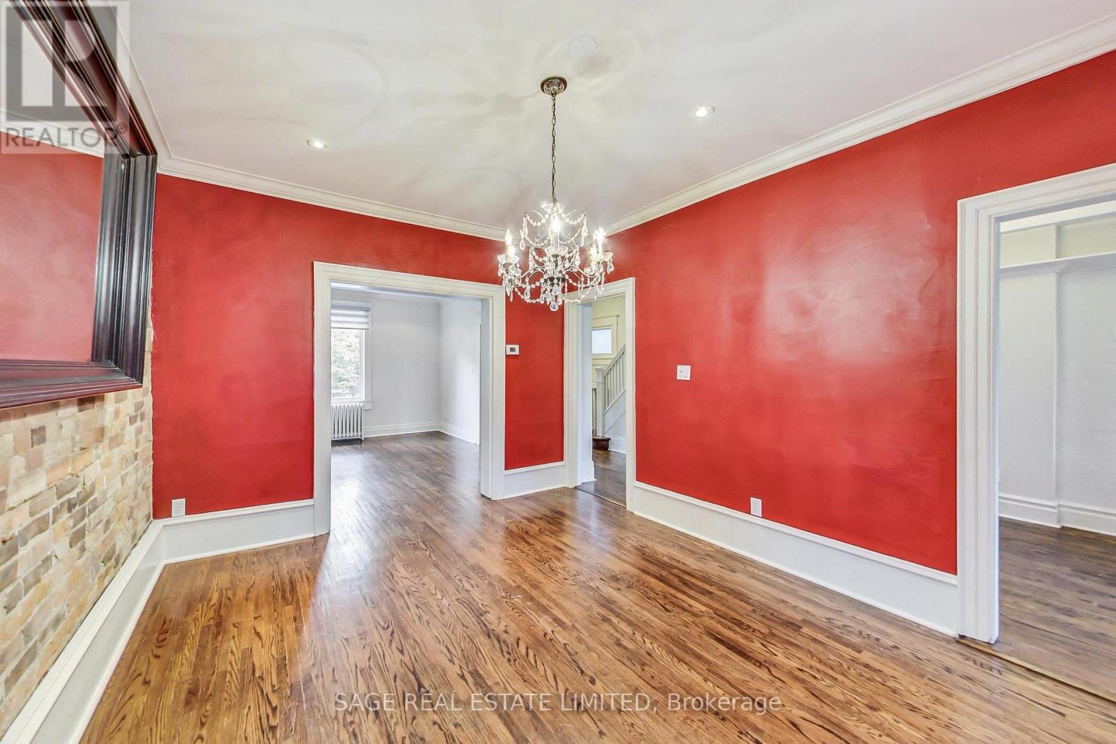 46 ALBERTA AVENUE - 8