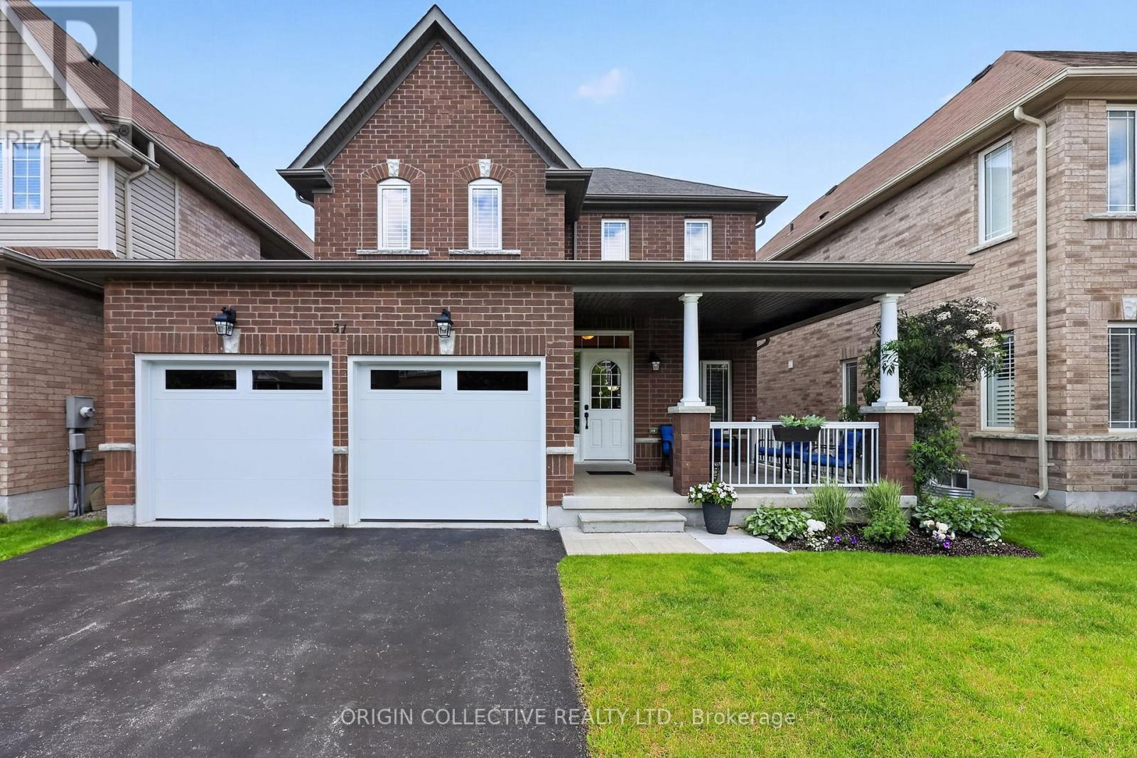 31 BUD LEGGETT CRESCENT - 2