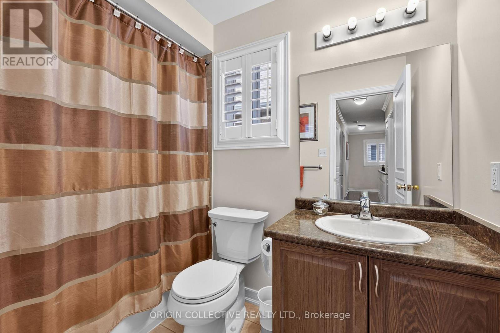 31 BUD LEGGETT CRESCENT - 21