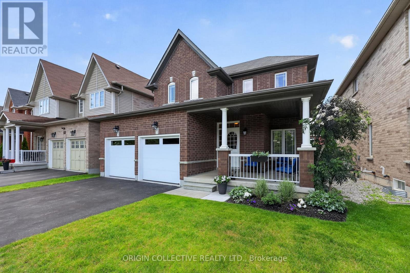 31 BUD LEGGETT CRESCENT - 3