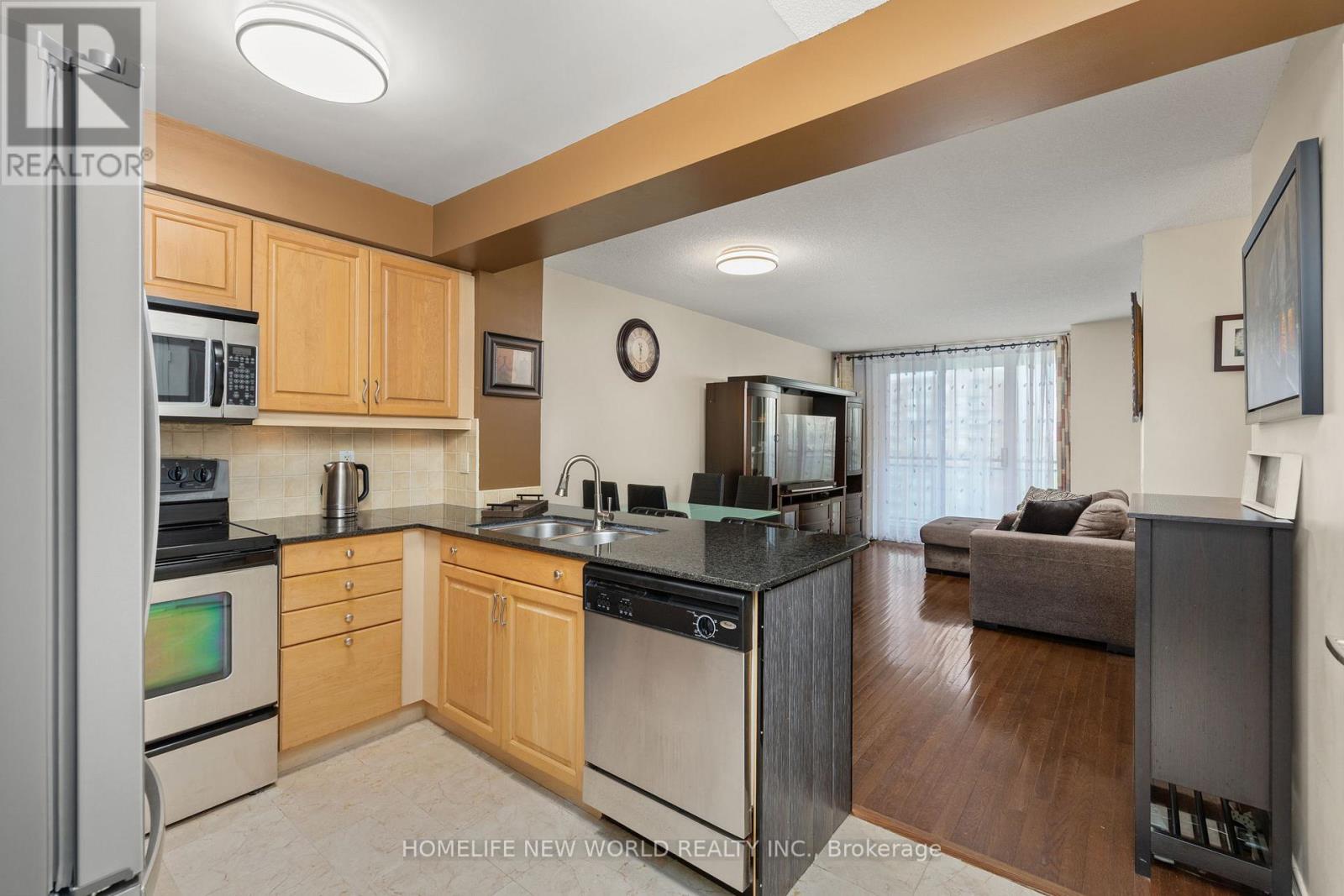 #1103 330 RED MAPLE ROAD - 29