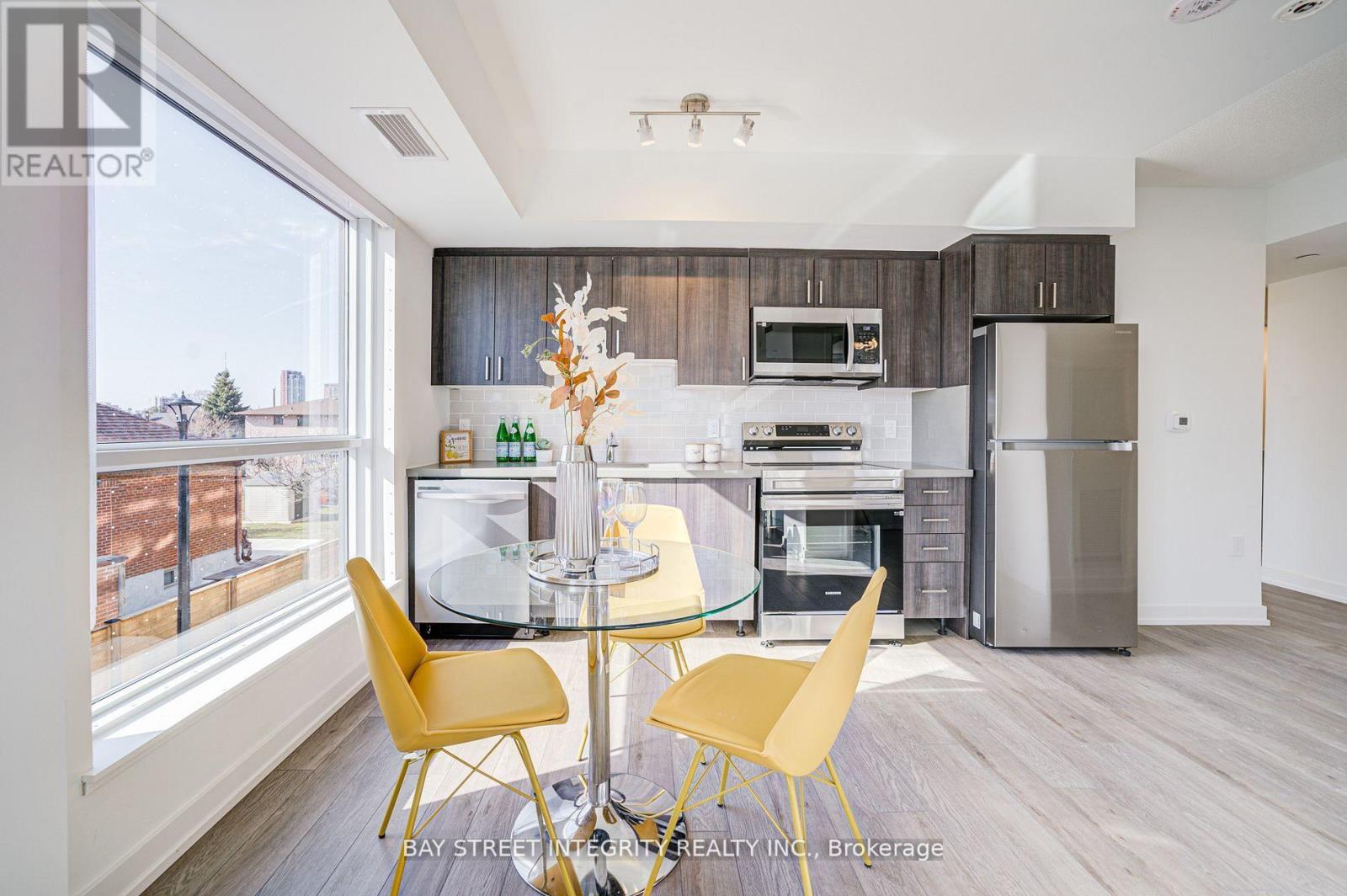 #205 556 MARLEE AVENUE - Image 7