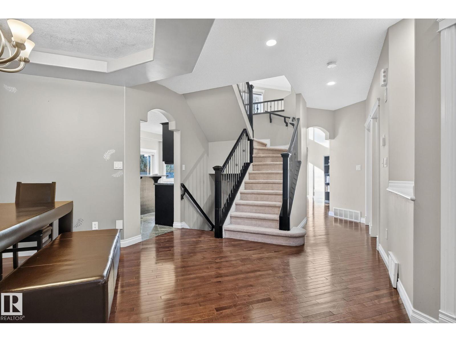 613 Stewart CR SW - 22