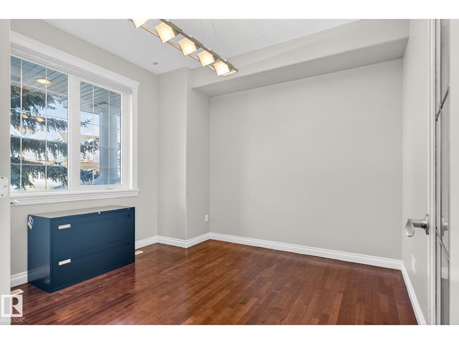 613 Stewart CR SW - 23