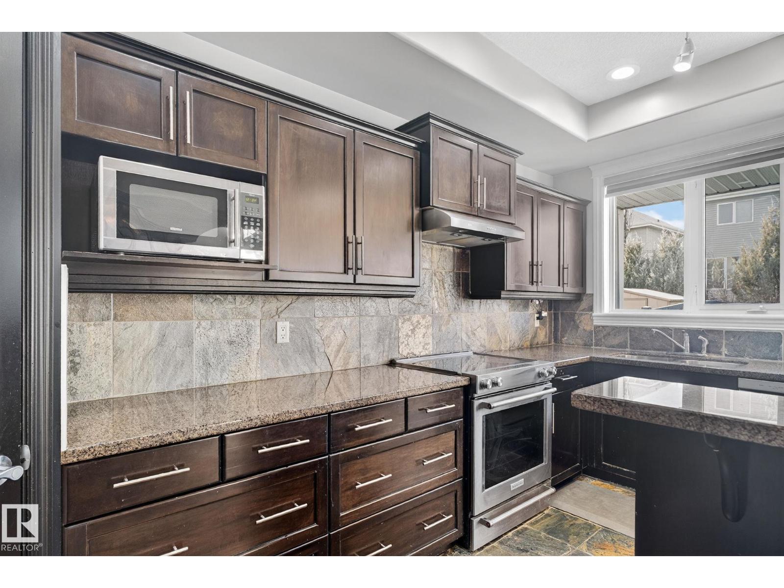 613 Stewart CR SW - 27