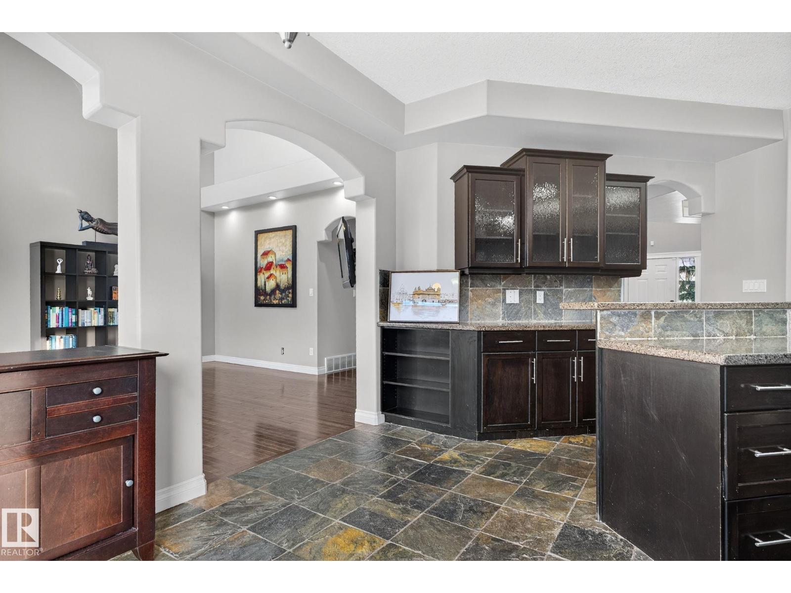 613 Stewart CR SW - 33