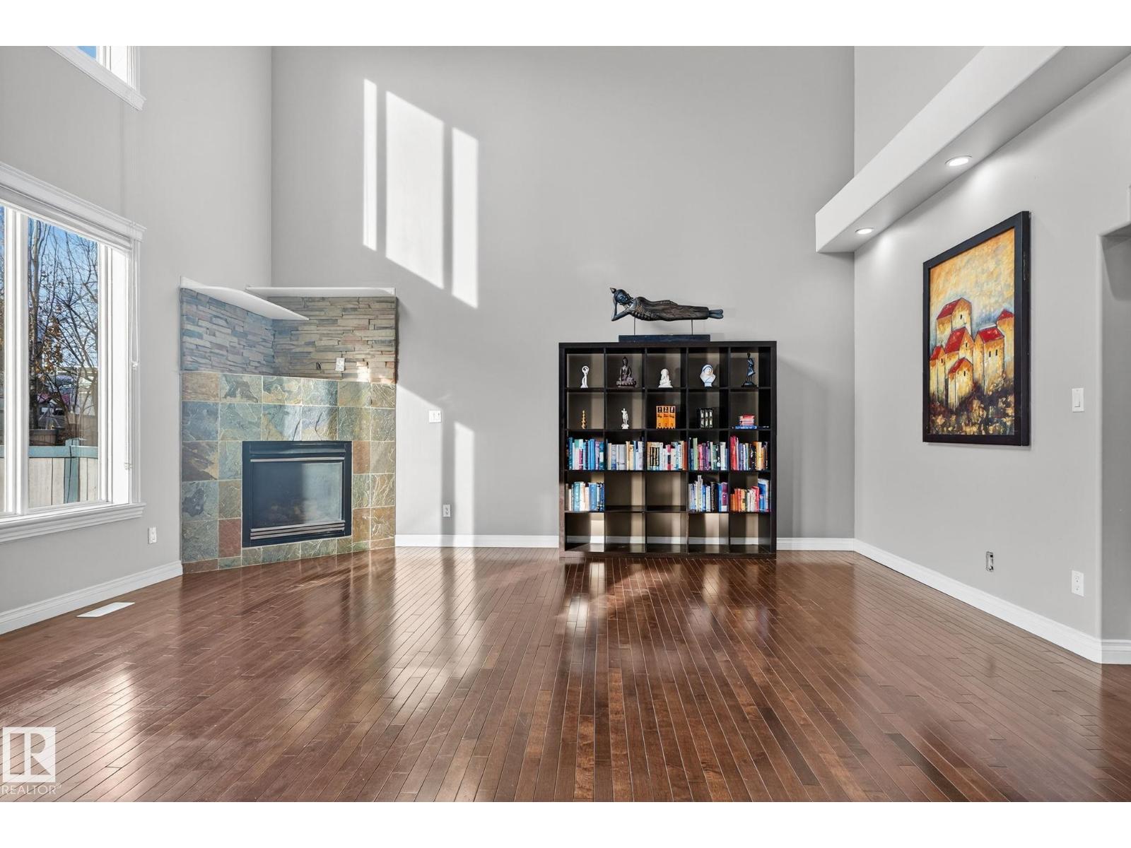 613 Stewart CR SW - 34