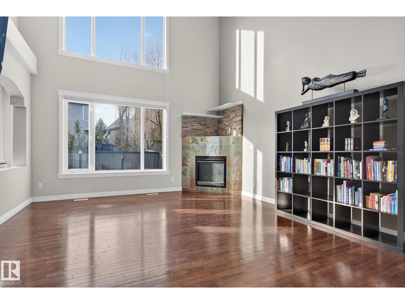 613 Stewart CR SW - 35