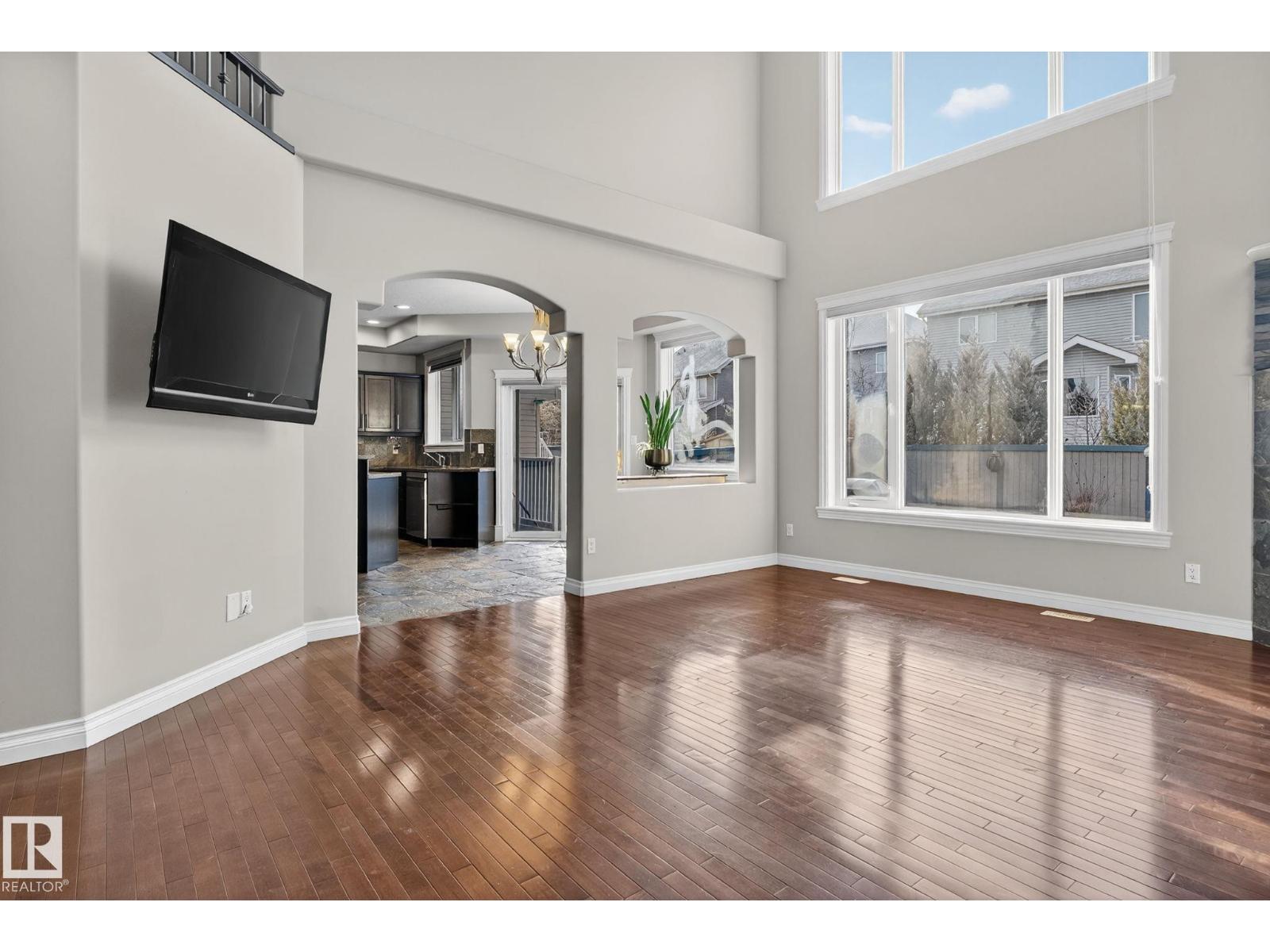 613 Stewart CR SW - 37